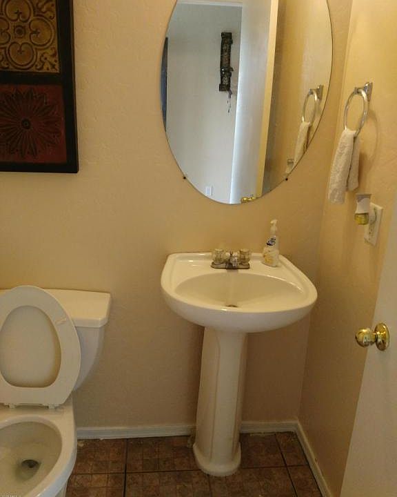 1st image of 7147 N 69th Dr