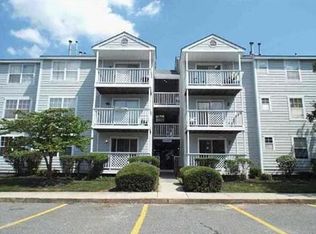2 Oyster Bay Rd APT M, Absecon, NJ 08201