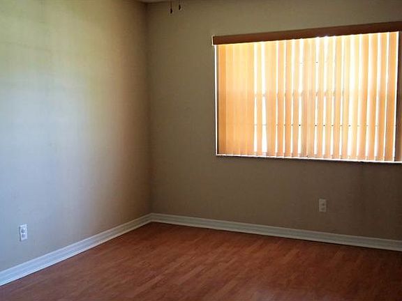 5th image of 4276 NW 89th Ave APT 107