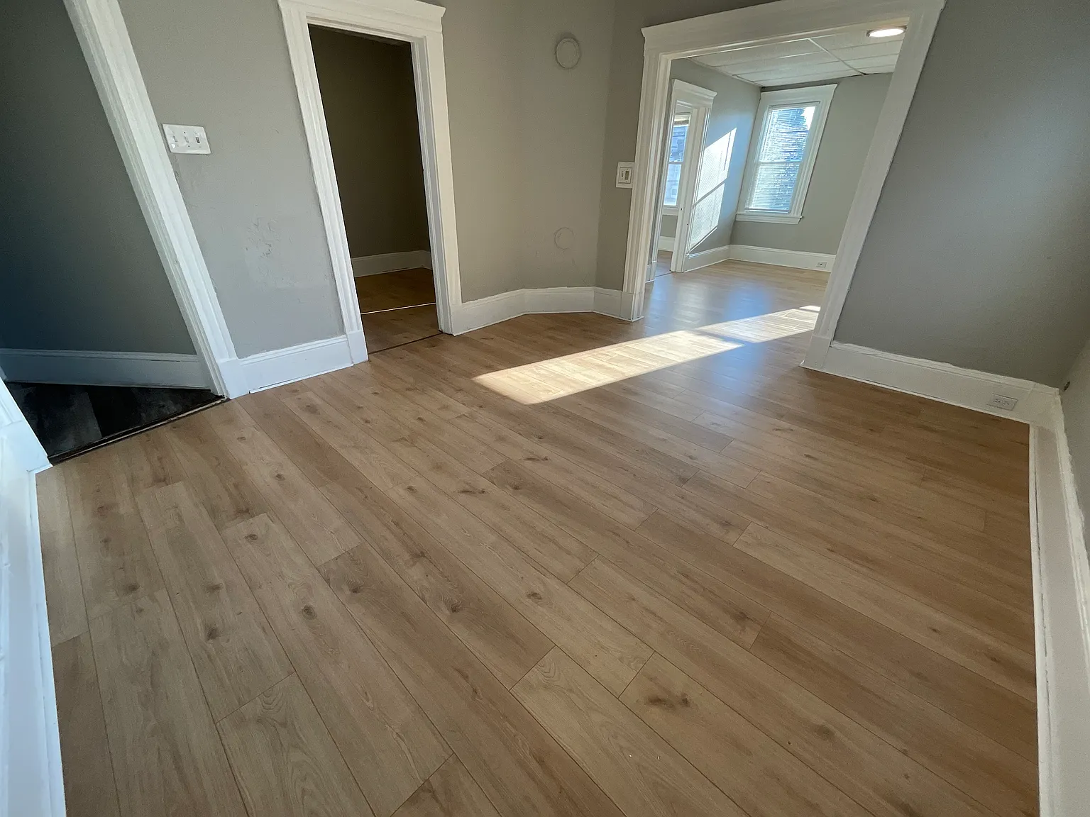 2 bed, 1012 sqft, $1,175 — Photo 2