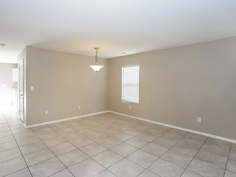 4024 Larkhaven Village Dr — Photo 8