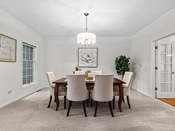 5th image of 501 Pin Oak Ct