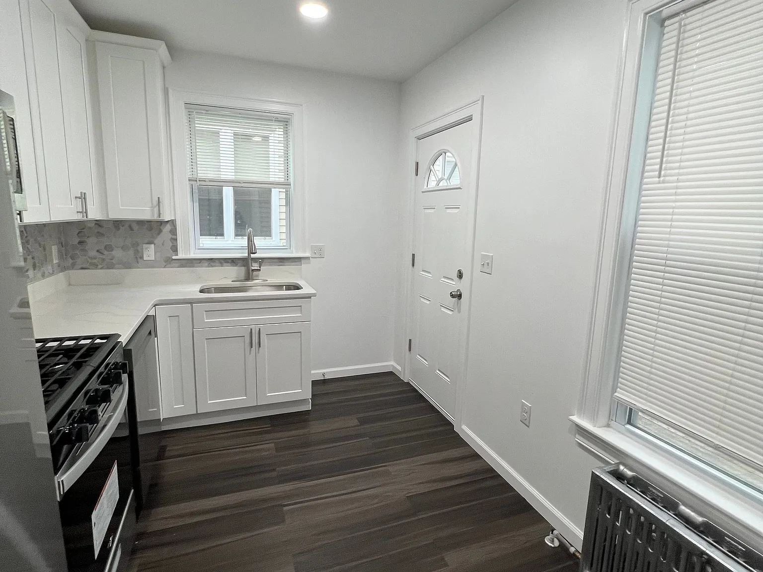 5 bed, 3.0 bath, $3,800 — Photo 4