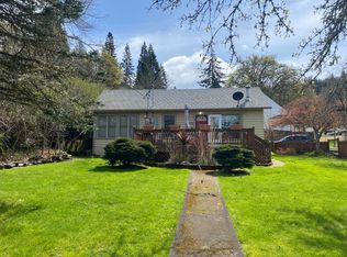 1923 SE Douglas Ave, Roseburg, OR 97470