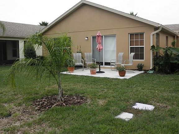 5th image of 604 Grand Canal Dr