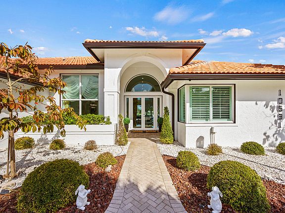 2nd image of 10591 Stonebridge Boulevard