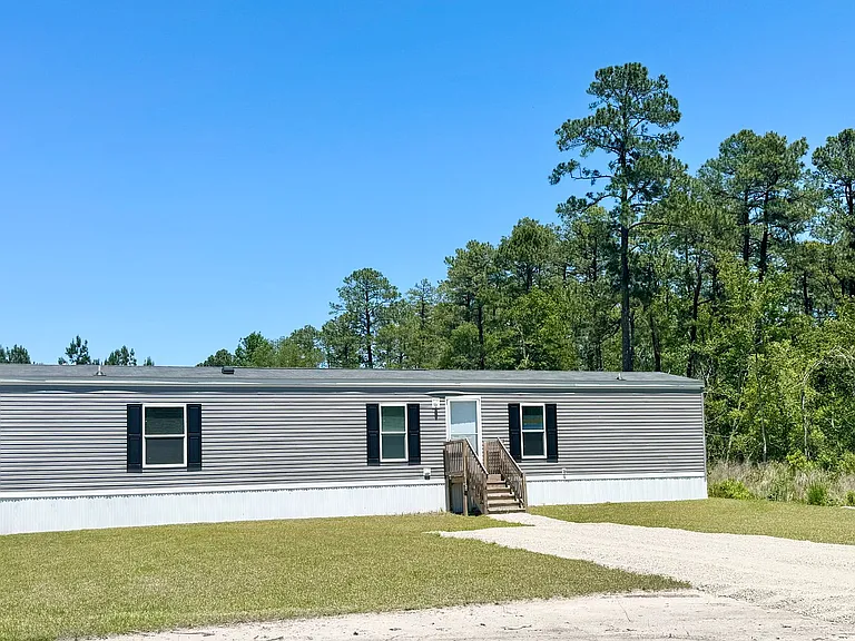 2500 Newton Rd — Photo 1