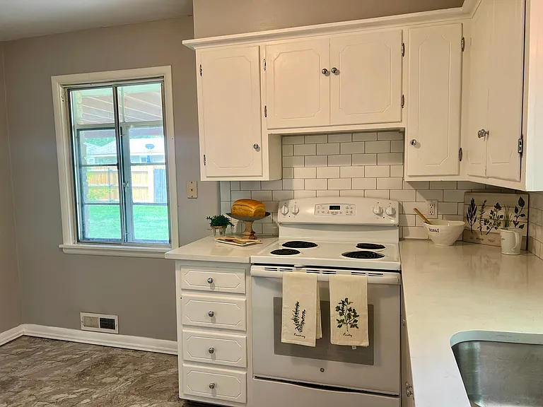 2132 Fremont Dr — Photo 12