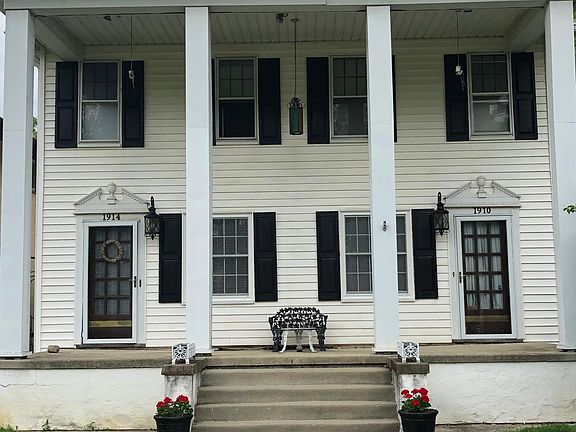 2nd image of 1910 W 1st Ave