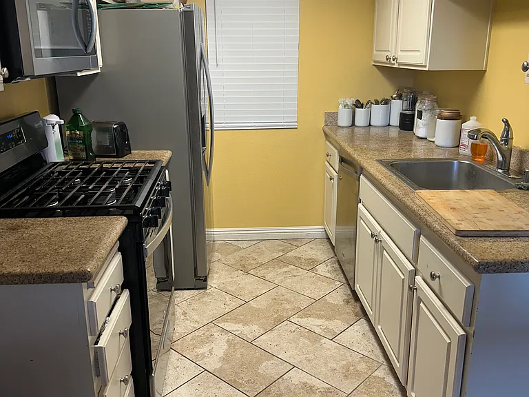 15094 Avenida Venusto #213 — Photo 24