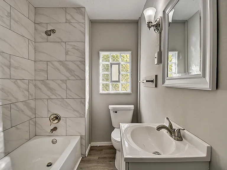 1309 Wright St — Photo 22