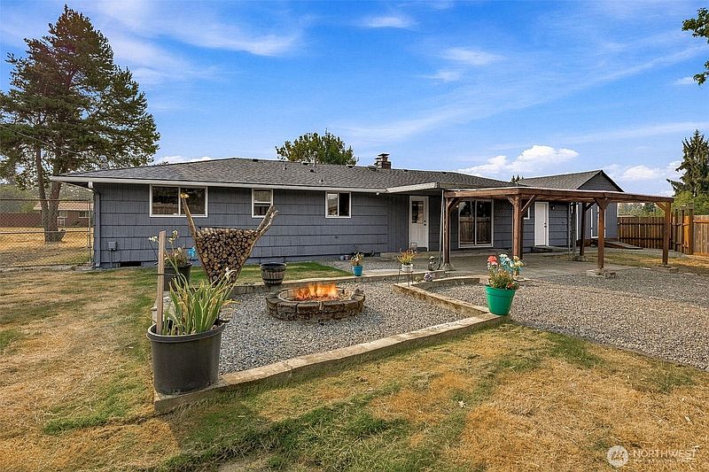 3rd image of 13720 13th Avenue Ct E