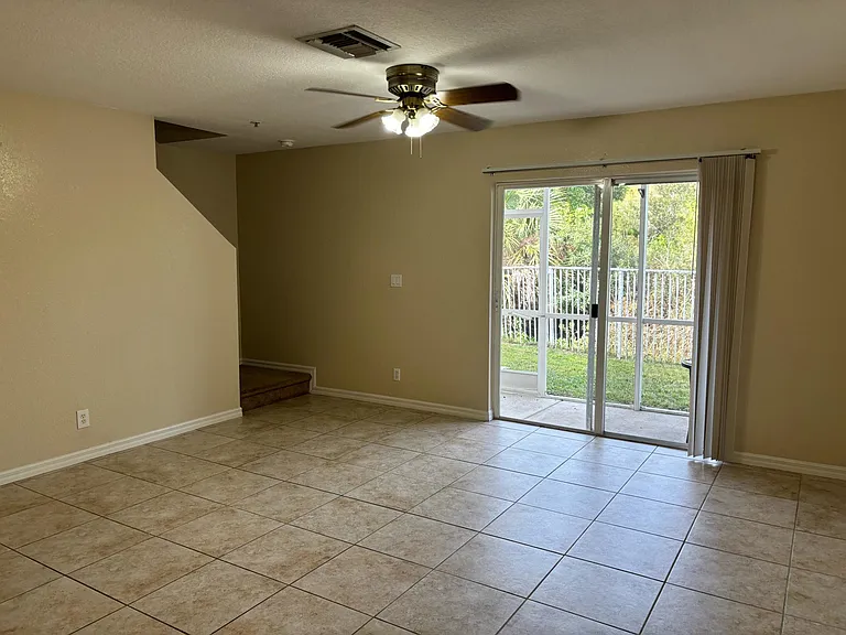 5330 SE Mitchell Ln — Photo 5