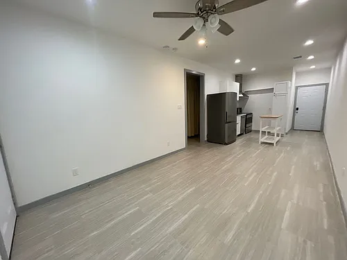 5226 Ridgevan Dr Photo 1