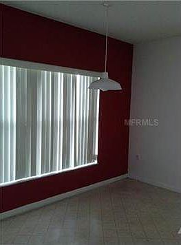 5th image of 207 Amesbury Ln