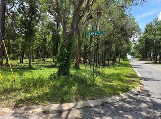 525 N Croft Ave, Inverness, FL 34453