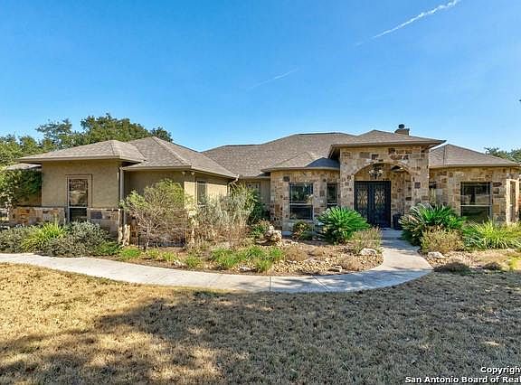 2nd image of 3009 Comal Spgs