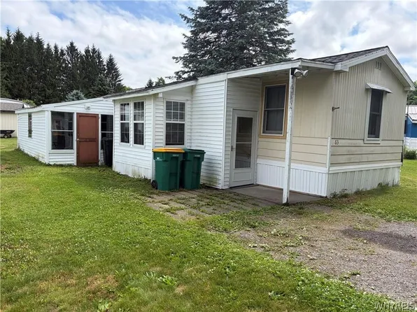 3040 Route 39 Aristo Terr Circle Dr #63, Yorkshire, NY 14173