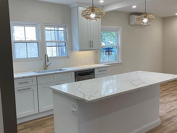 2nd image of 442 6th Ave #1A
