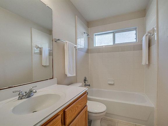 5th image of 11403 Summit Bay Dr