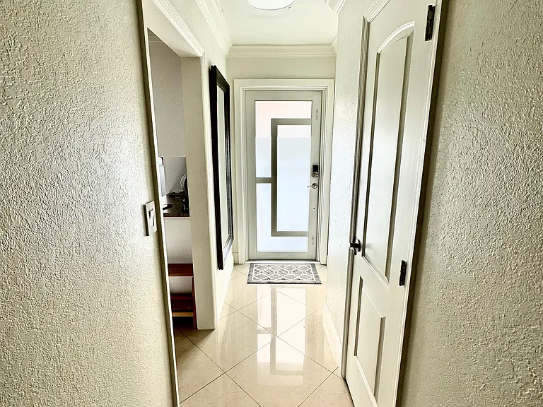 8049 SW 150th Ave — Photo 1