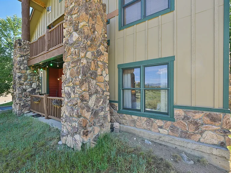 22714 US Highway 6 — Photo 38