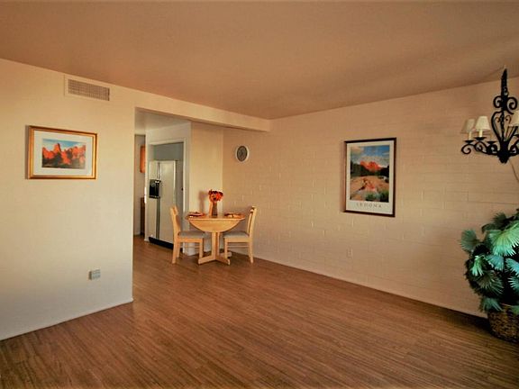 3rd image of 260 S Paseo Aguila