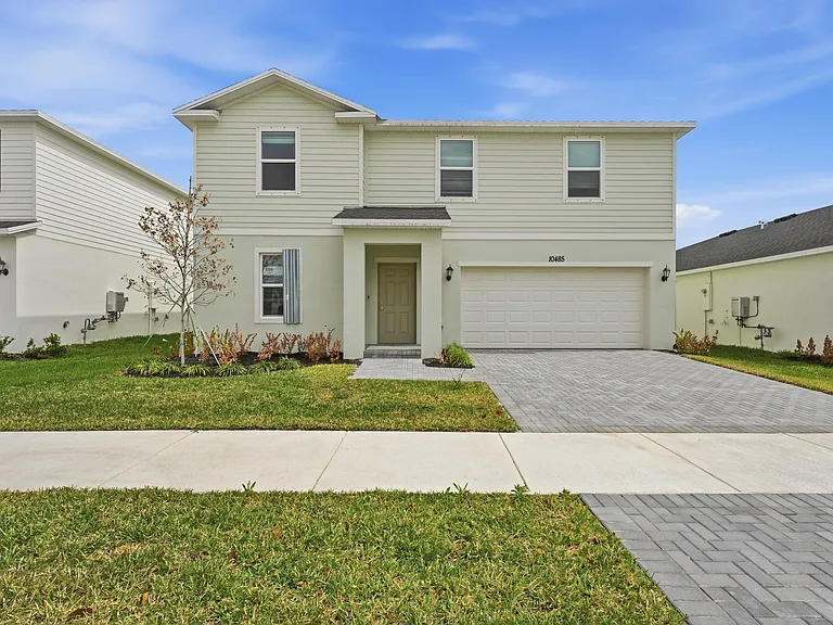 10875 NW Moon Rise Ln — Photo 1