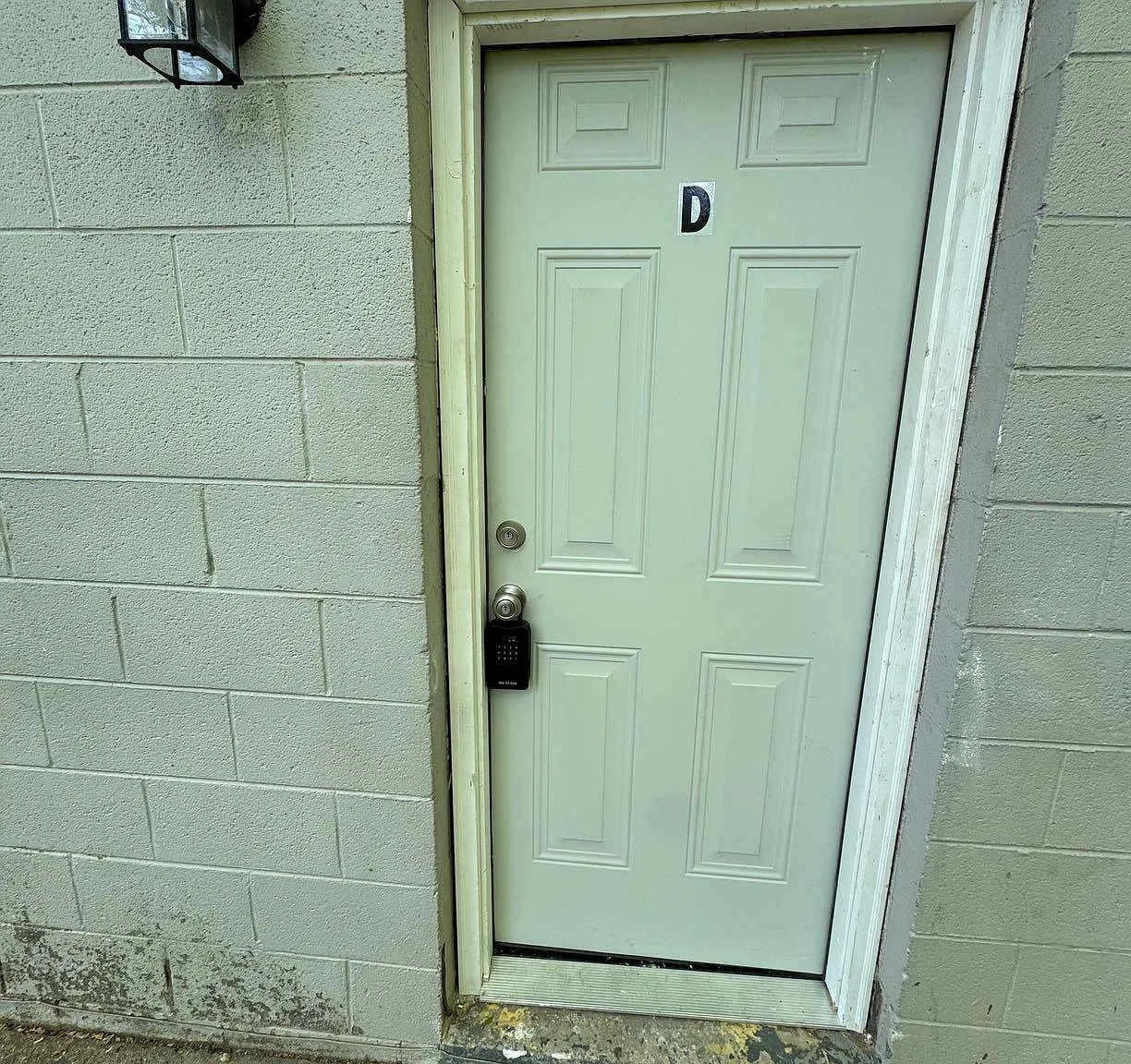 1 bed, 1.0 bath, 208 sqft, $495 — Photo 2