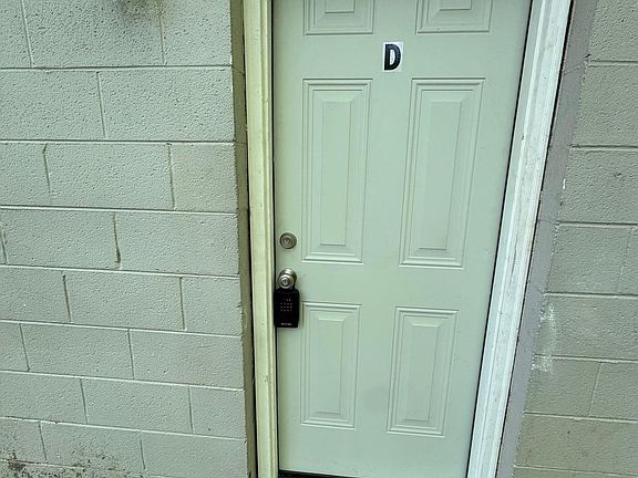 2nd image of 500 Clearview Dr #D