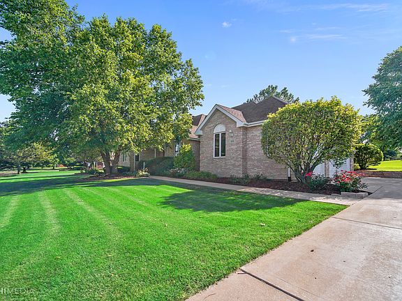2nd image of 13759 W Cynthia Ln