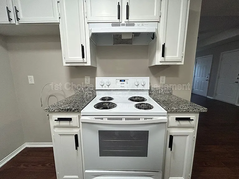 6320 Holiday Ln — Photo 3