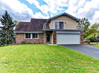 1341 Oak Hill Rd, Downers Grove, IL 60515