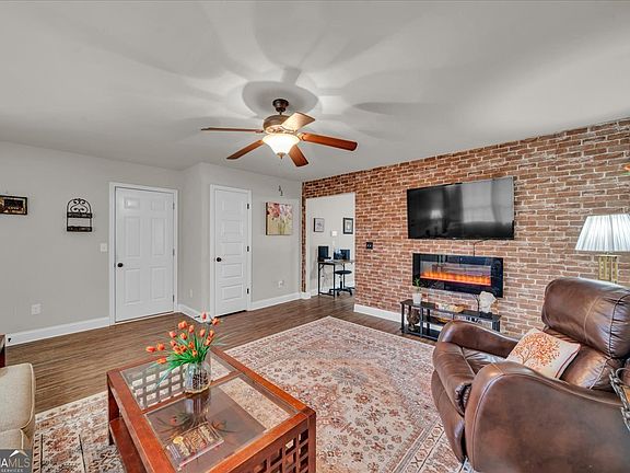 5th image of 773 Weldon Rd