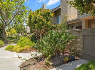 32 Village Pkwy, Santa Monica, CA 90405