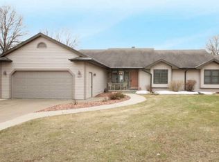 2017 Trissino Way, Ashwaubenon, WI 54313