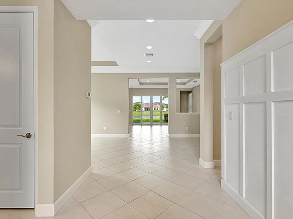 2nd image of 15684 Goldfinch Cir
