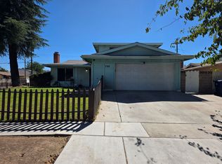 766 E Pillsbury St, Lancaster, CA 93535