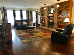 5 Elm Pl, Angleton, TX 77515