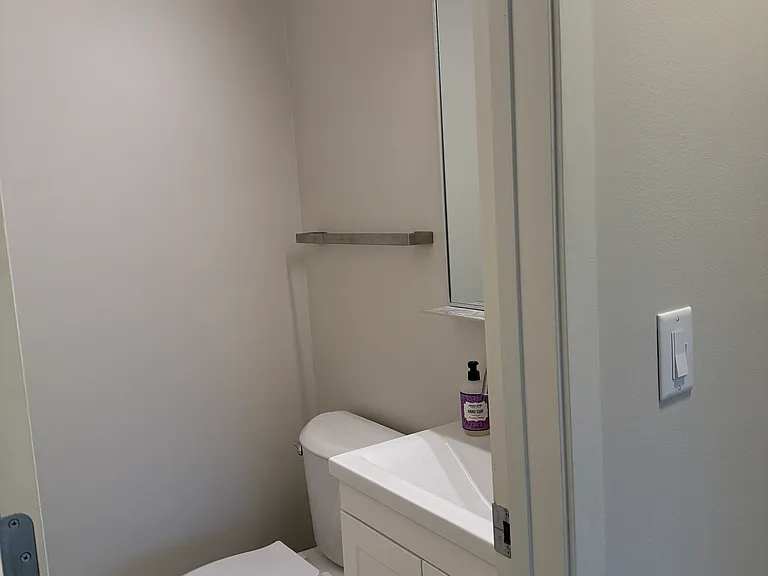 1/2 Bath