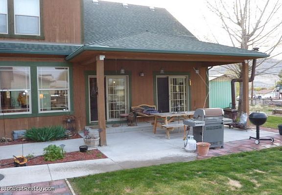 2nd image of 3275 N Highland Dr