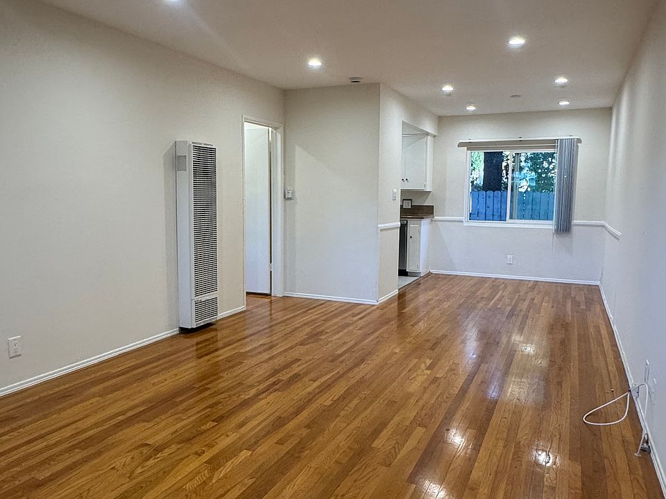 1st image of 251 N El Molino Ave APT 3