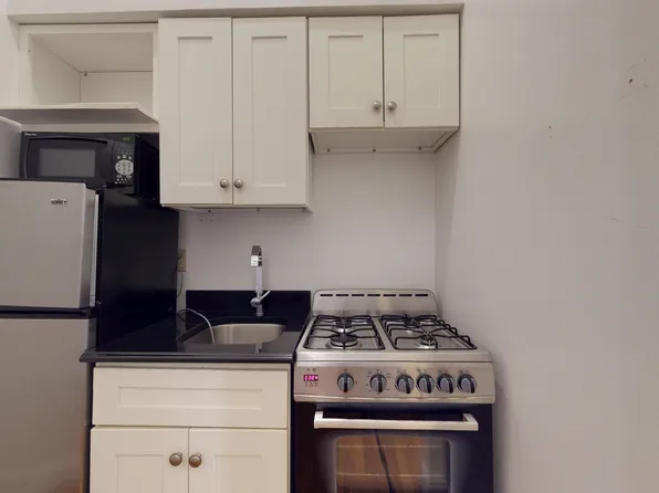 227 East 11th Street image 6 of 9