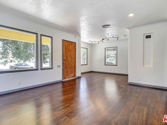 4th image of 2520 Muscupiabe Dr