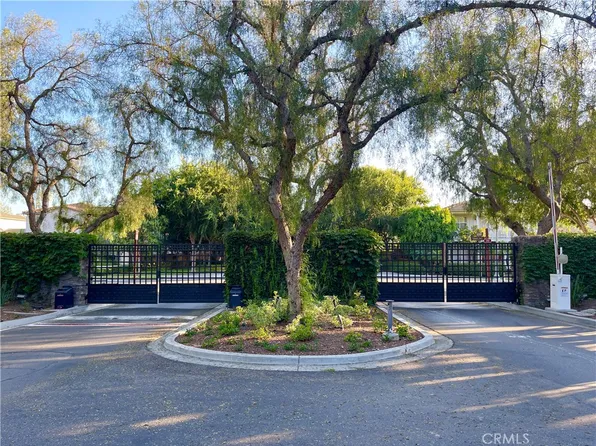 17 Hathaway, Irvine, CA 92620