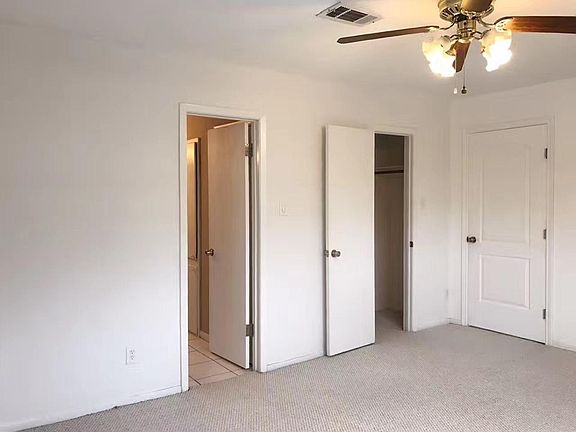 5th image of 10363 Briar Forest Dr
