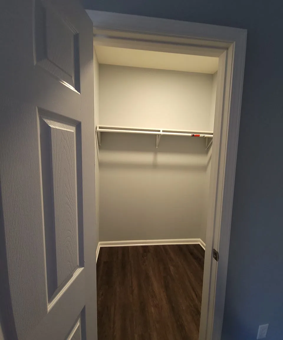 3 bed, $1,195 — Photo 3