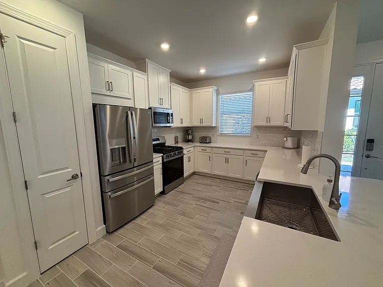 15514 Vittorio St — Photo 10
