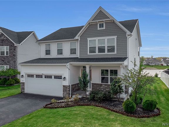 2nd image of 127 Sierra Dr