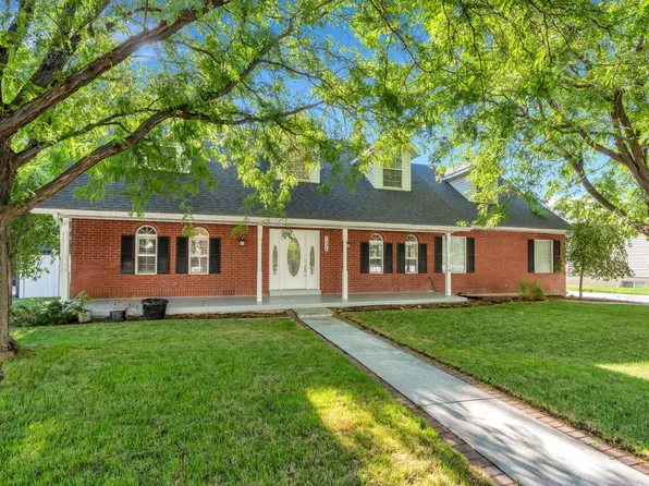 1526 E Pheasant Run Dr, Springville, UT 84663